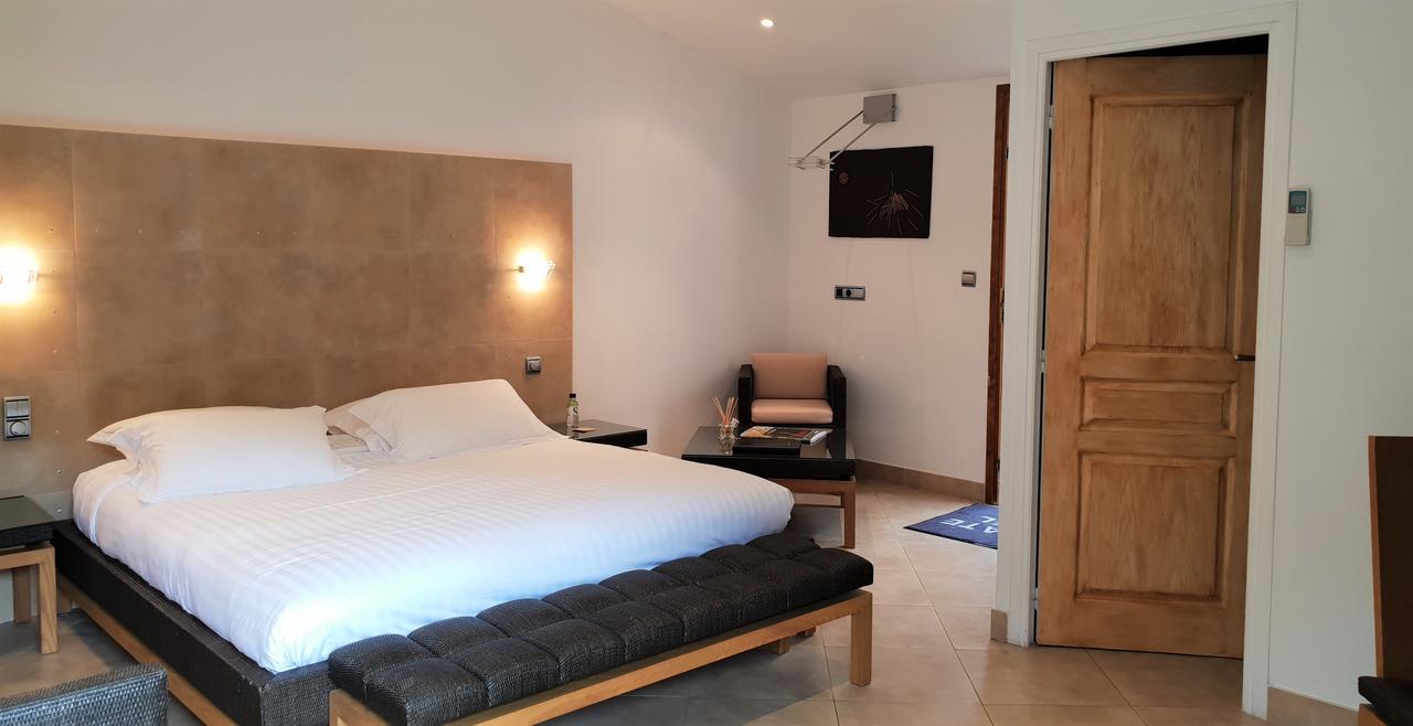 Private - Adult Only 4*